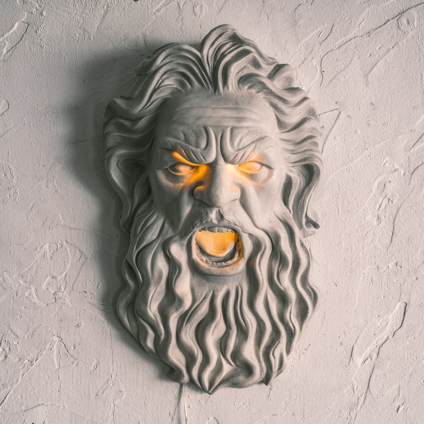 Zeus Beyaz